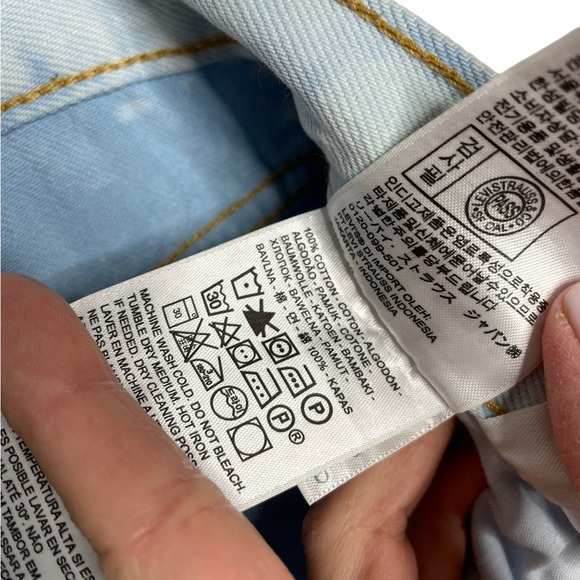 Levi’s | Wedgie Straight Jeans in Jive Indigo Light Wash 26 - Picture 8 of 10